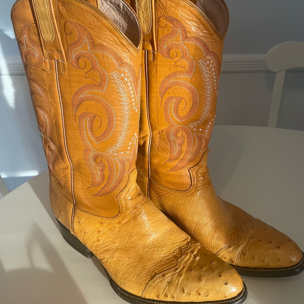 Mens Ostrich boots with matching belt